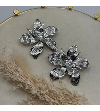 Brincos grandes flor